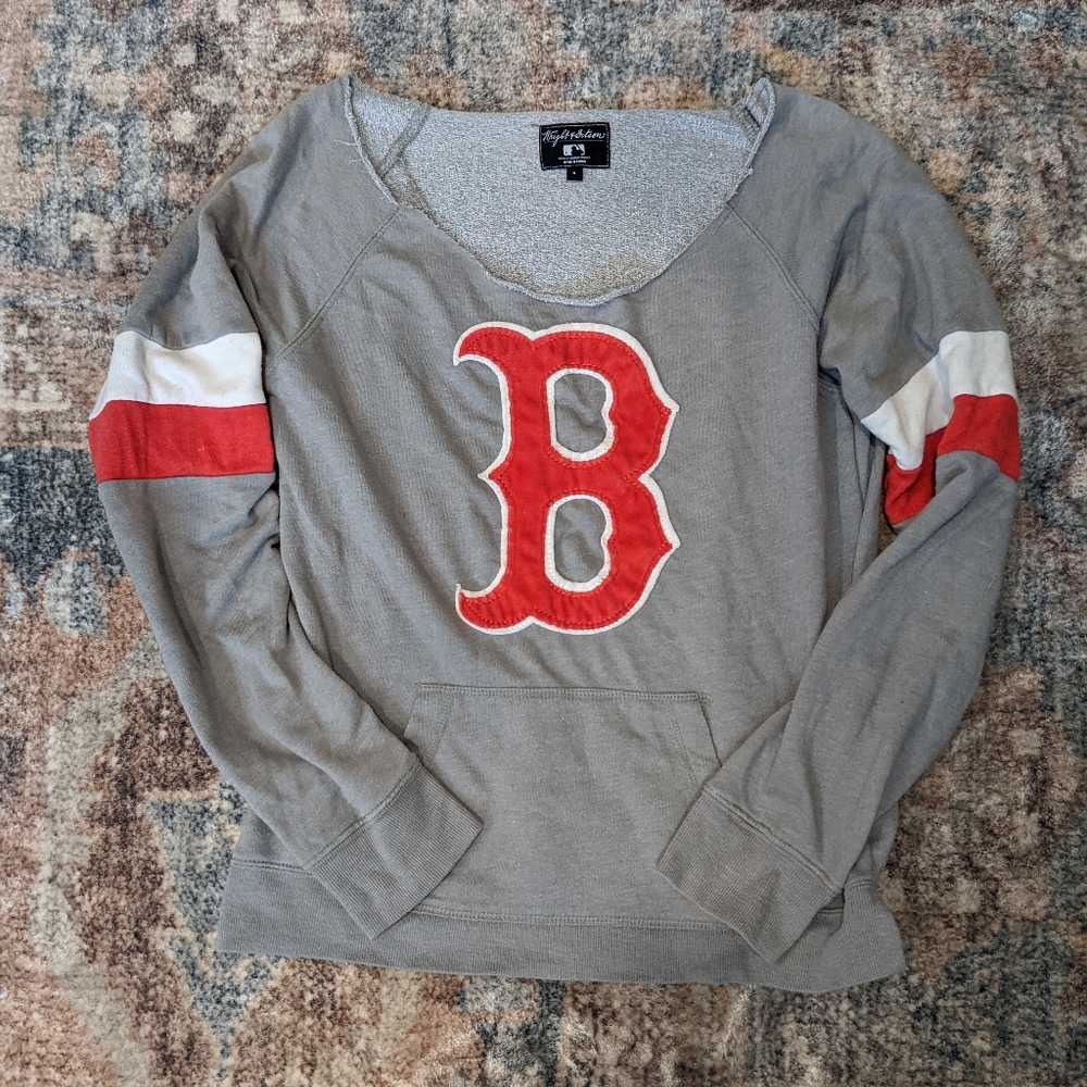 RED SOX | Off shoulder long sleeve